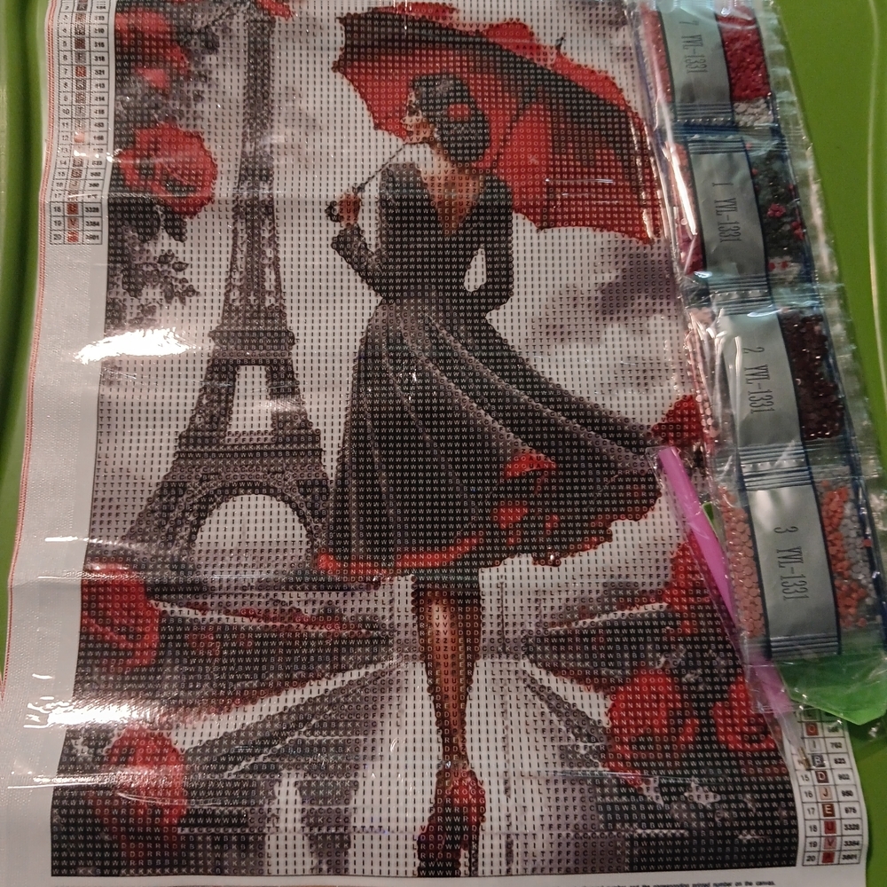 Elegant Parisian Lady Diamond Painting Kit 30x40